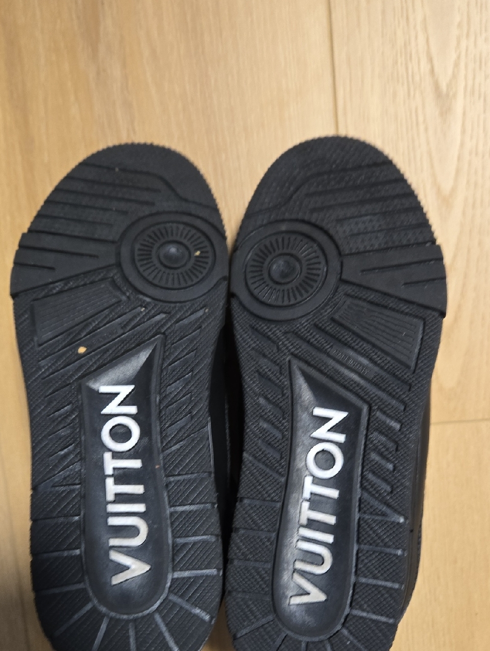 Louis Vuitton Mongral Black Trainers - Picture 5 of 9